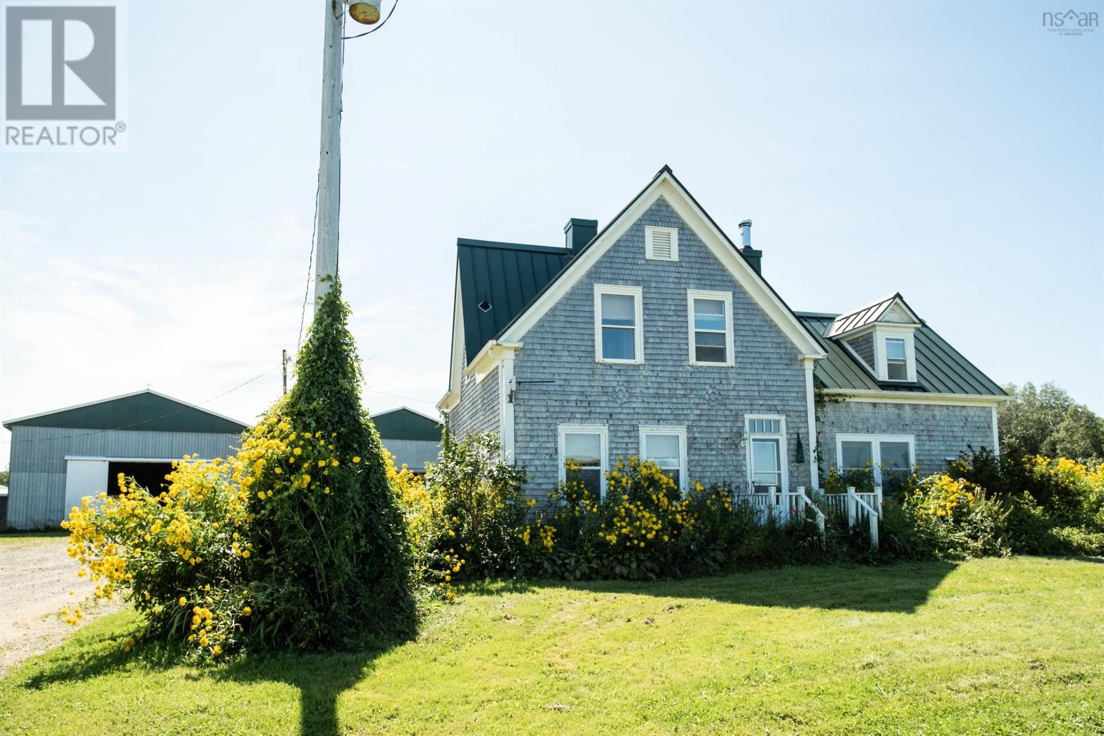 166 Rankinville Rd, Mabou, NS B0E 1X0