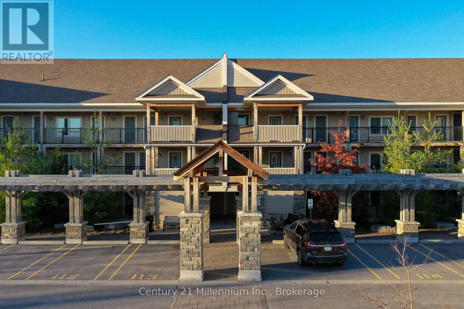 205 6 Anchorage Cres, Collingwood, ON L9Y 0Y6