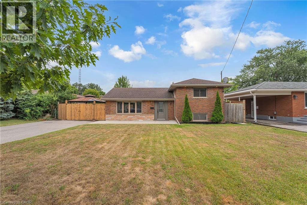 35 Hickery Pl, Brantford, ON N3S 3C7