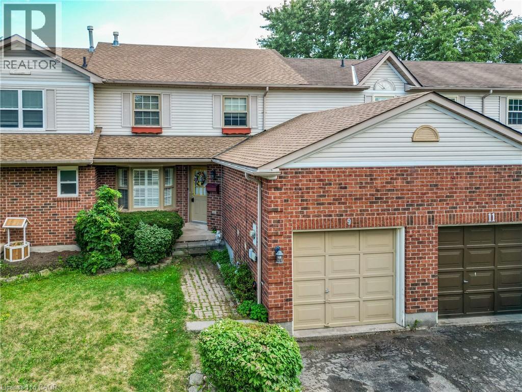 9 Hedgelawn Dr, Grimsby, ON L3M 5G9