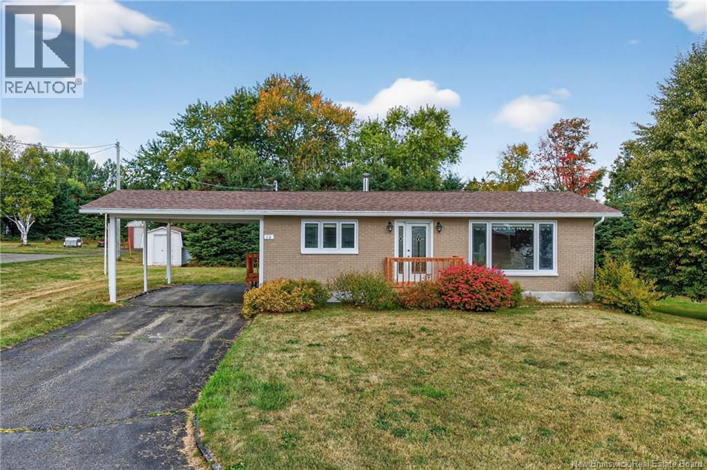 10 Bernard St, Charlo, NB E8E 2B4