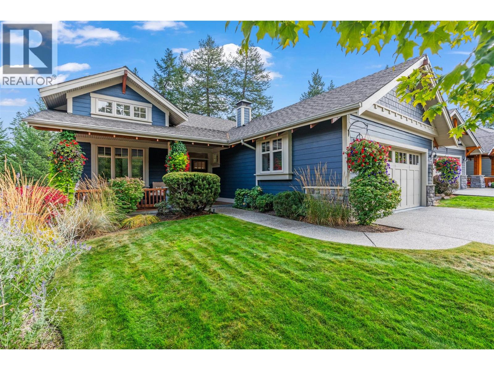 226 Dormie Pl, Vernon, BC V1H 1Y5