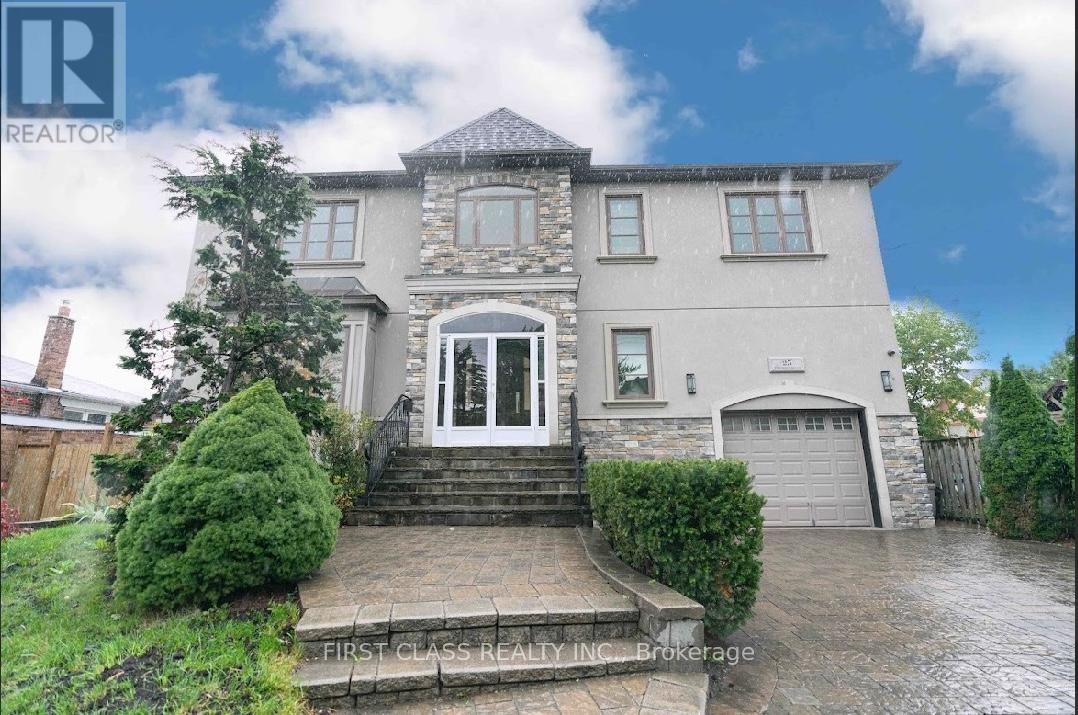 25 Dresden Rd, Toronto Clanton Park, ON M3H 1W8