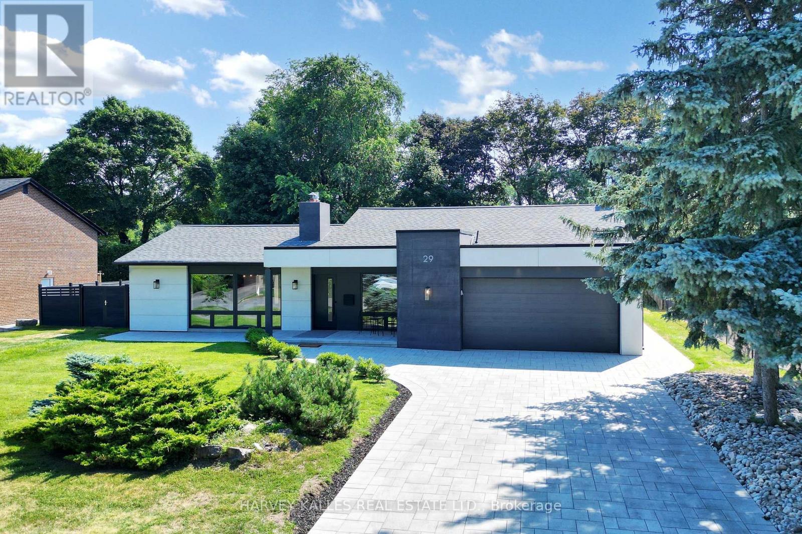 29 Parmbelle Cres, Toronto Parkwoods-donalda, ON M3A 3G5