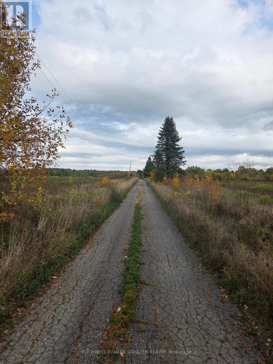 5907 Second Line Rd E, Ottawa, ON K0A 2E0