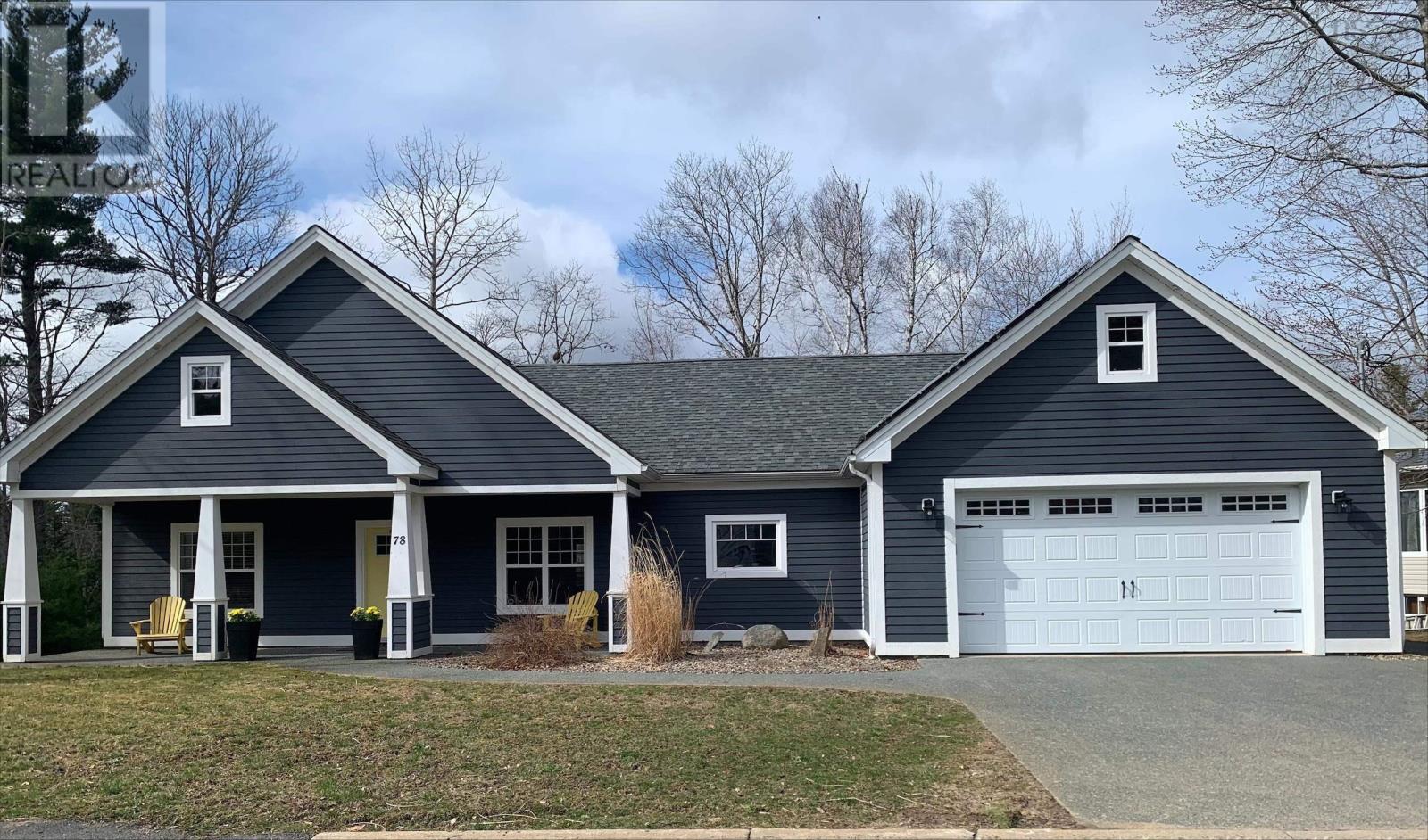 78 Ridgecrest Dr, Bridgewater, NS B4V 3V8