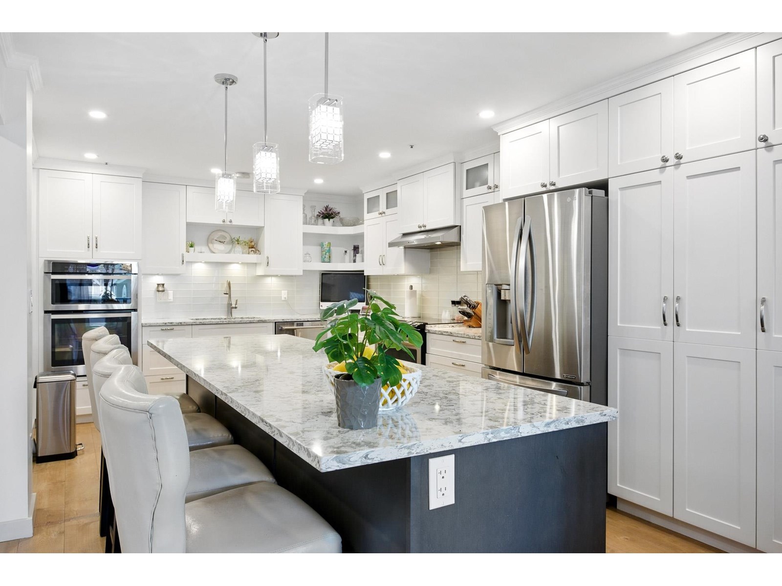 5377 201a Street Unit 206, Langley, BC V3A 1S7
