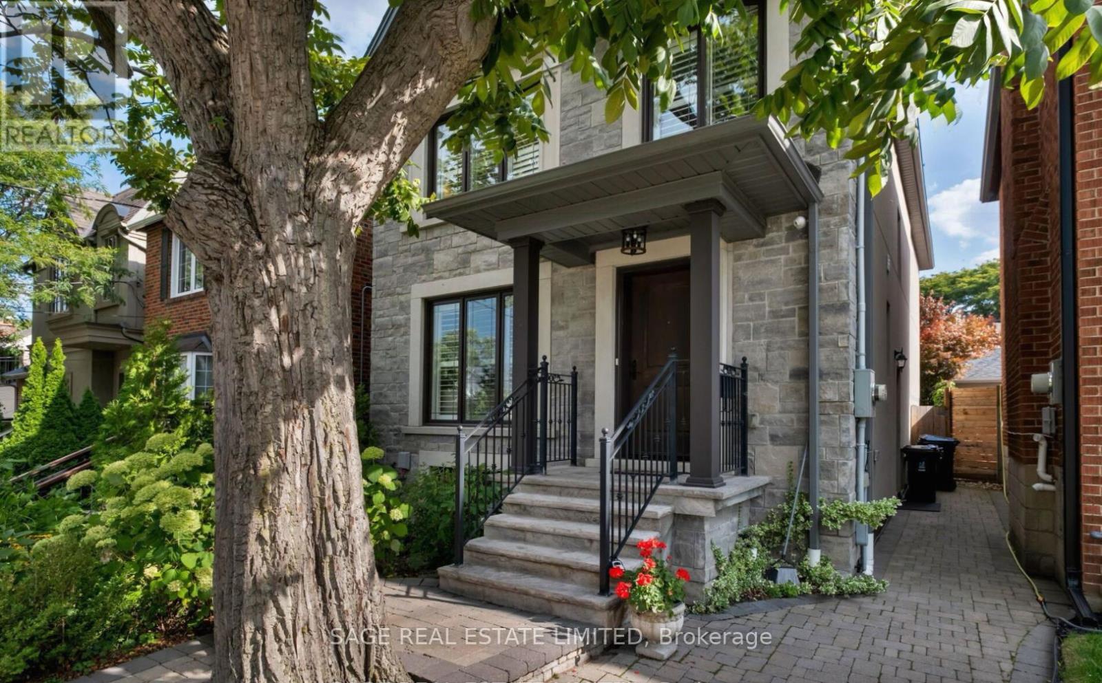 3 Fairfield Rd, Toronto, ON M4P 1S9
