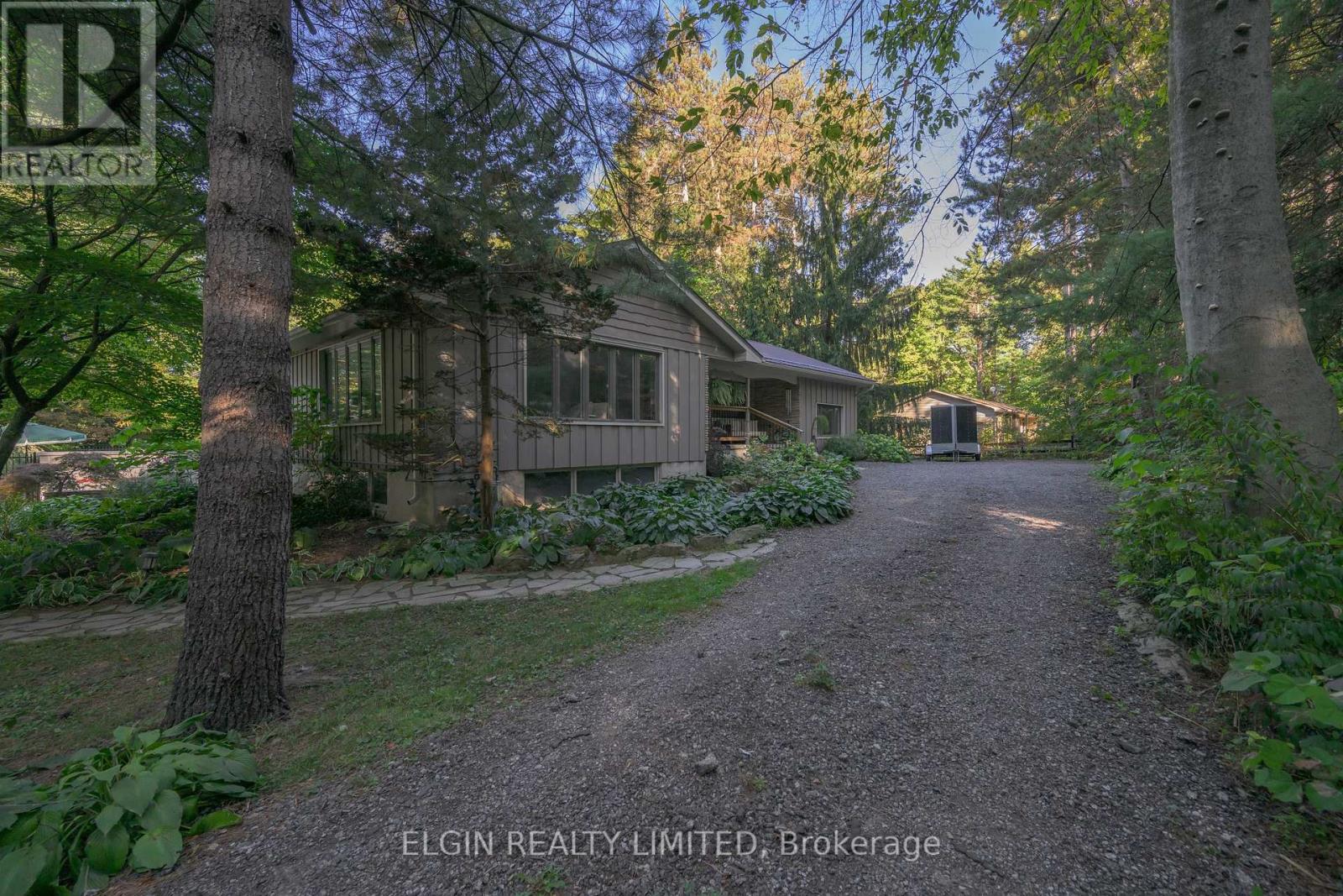 8031 Rogers Rd, Malahide, ON N5H 2R4
