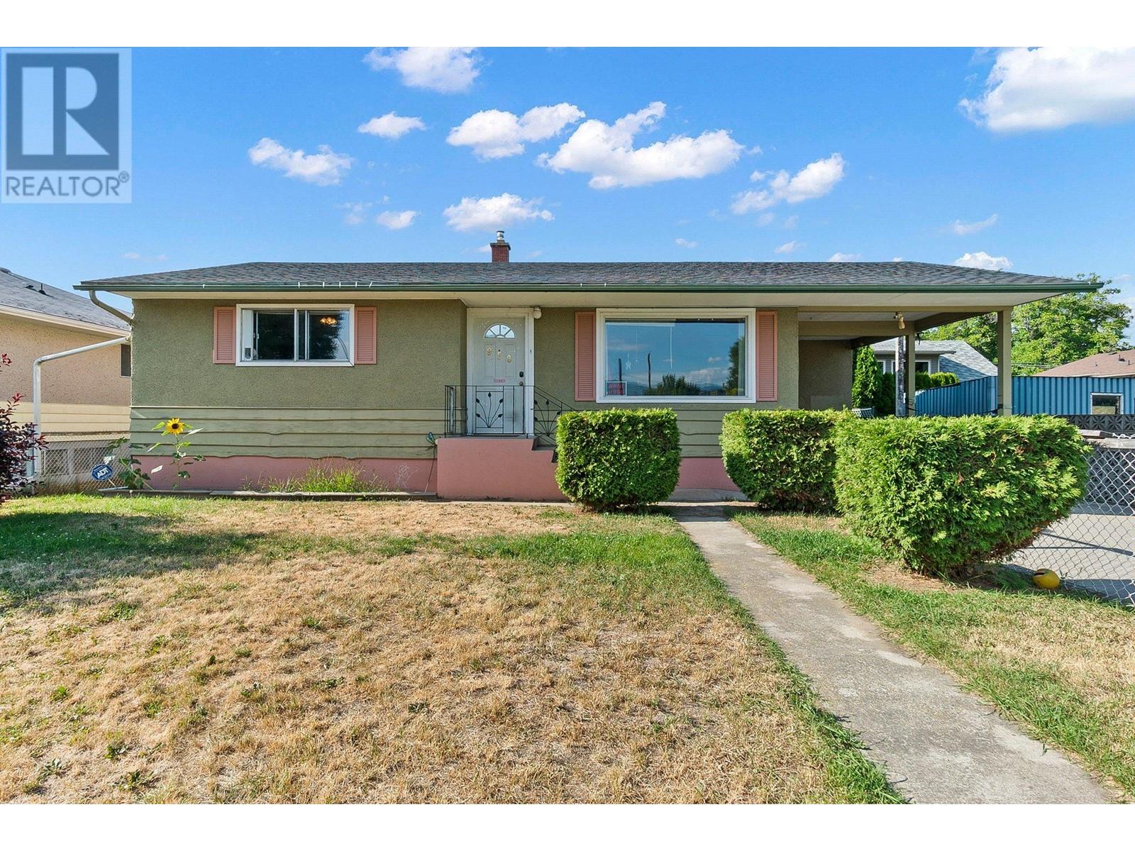 958 Stockwell Ave, Kelowna, BC V1Y 6W2