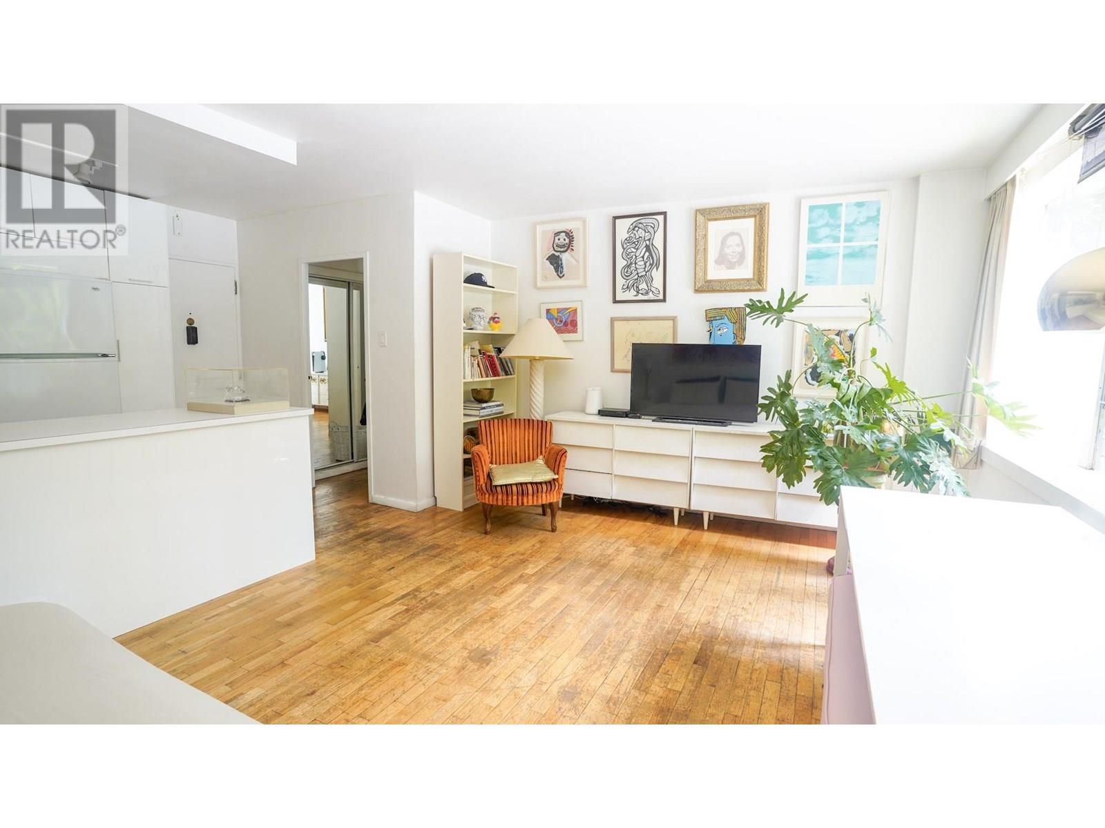 1445 Marpole Avenue Unit 313, Vancouver, BC V6H 1S5