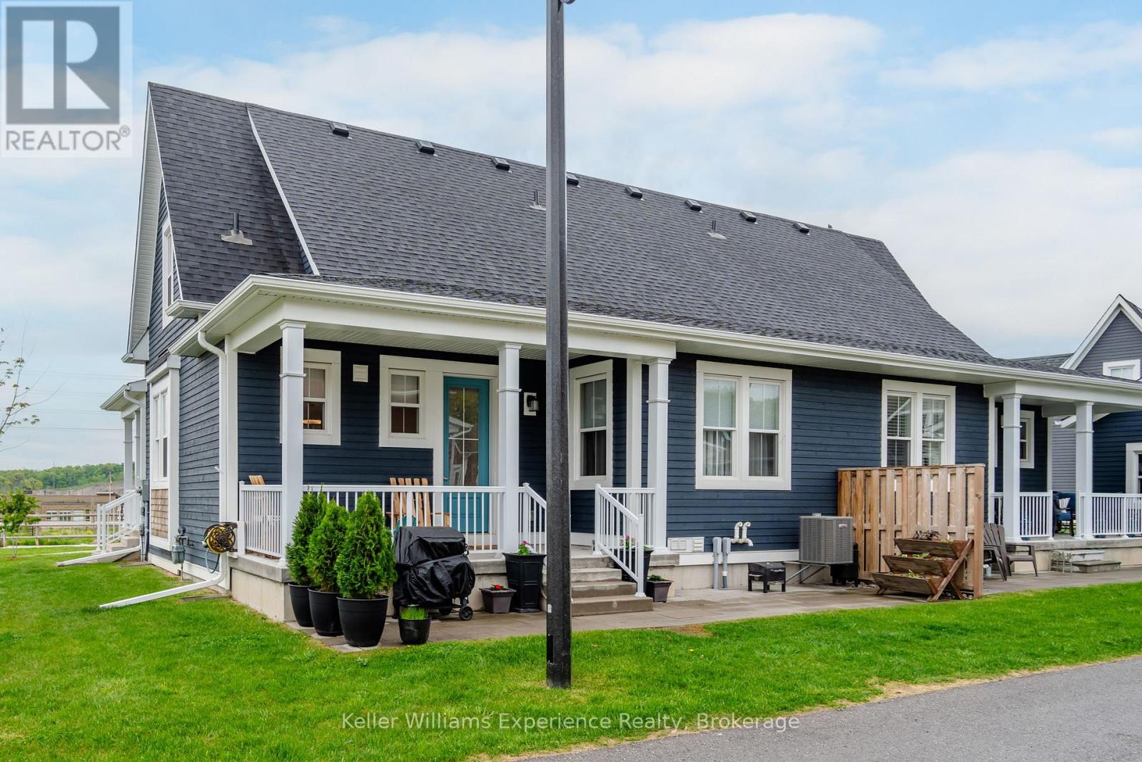 30 Samantha Ln, Midland, ON L4R 0H4
