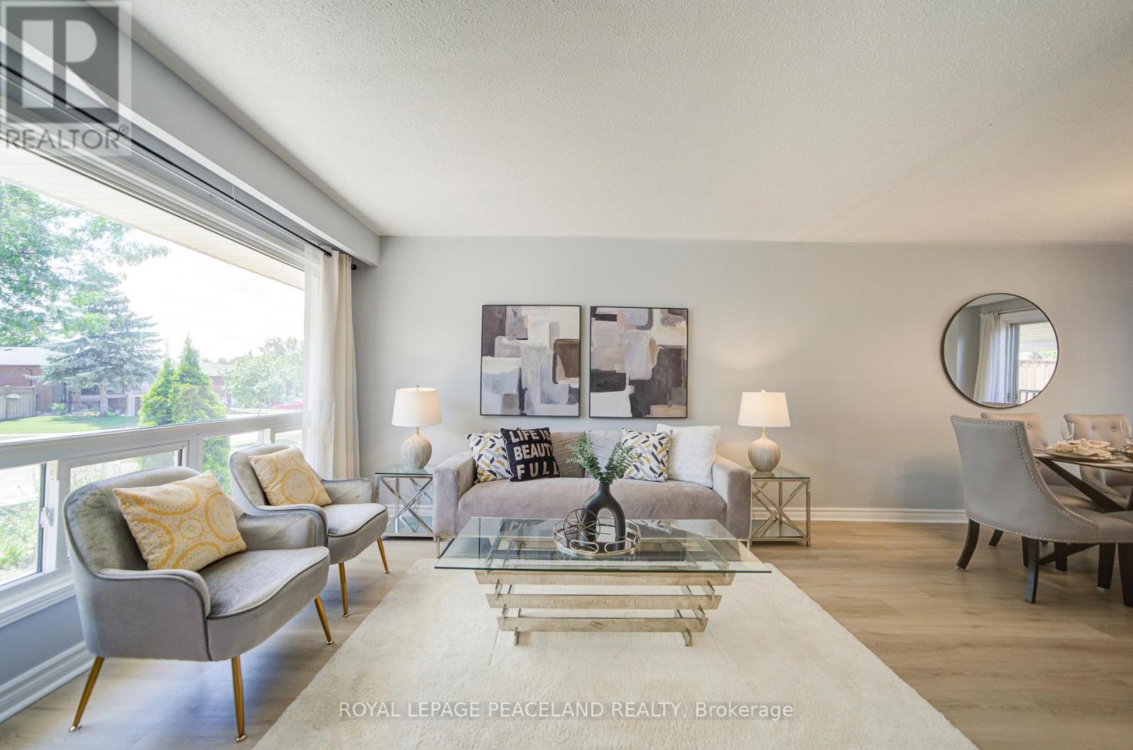 718 Eaglemount Cres, Mississauga, ON L5C 1N9