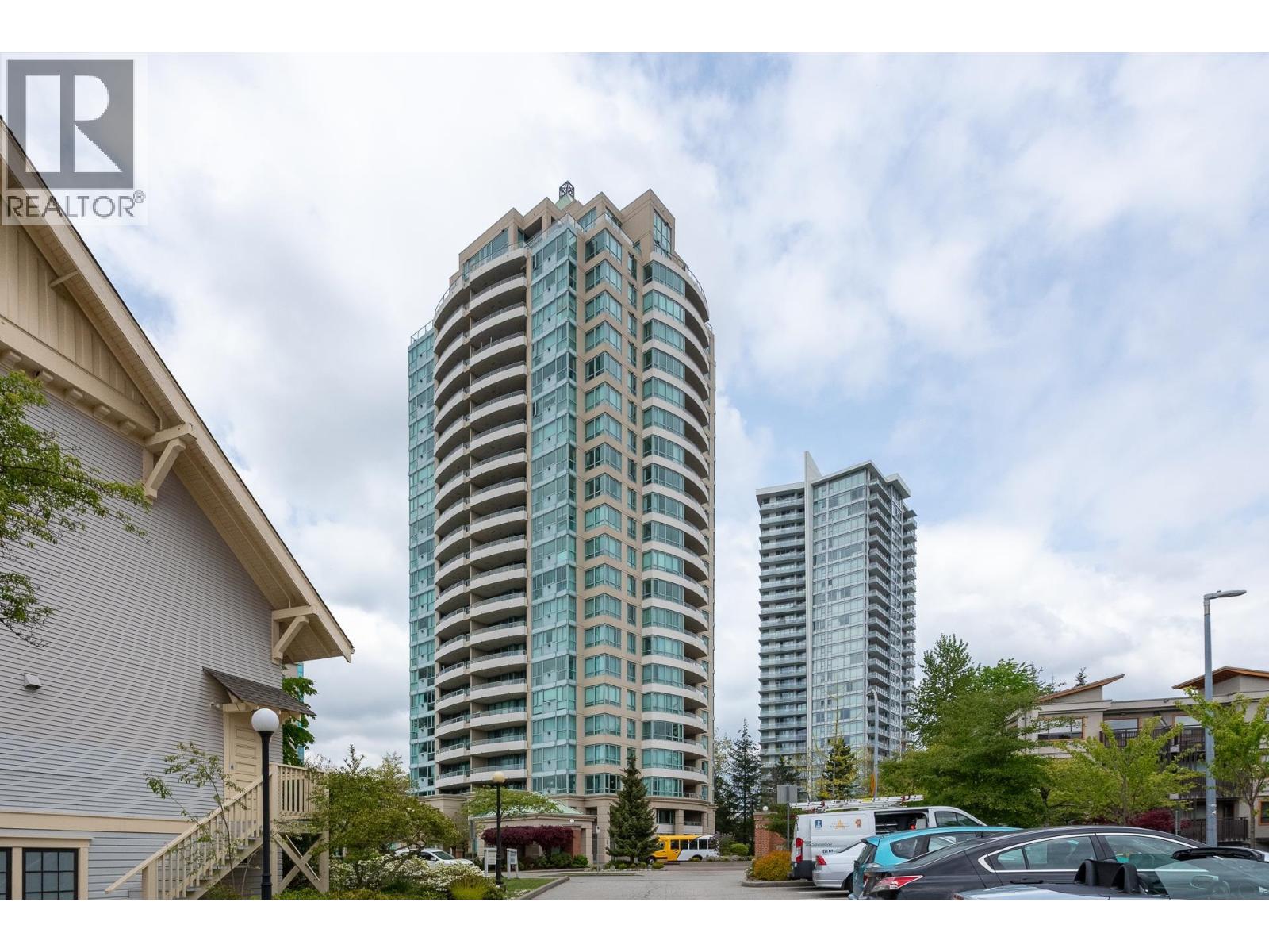 6659 Southoaks Crescent Unit 905, Burnaby, BC V5E 4M9