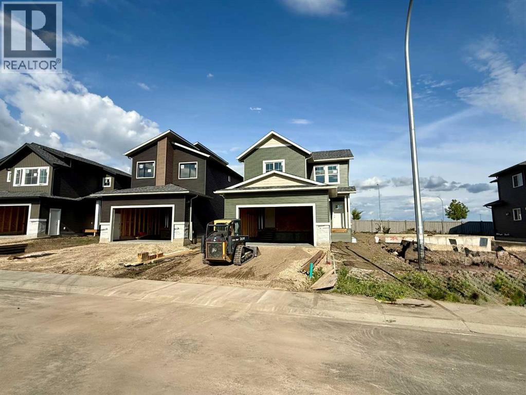 105 Street Unit 13301, Grande Prairie, AB T8X 0W5