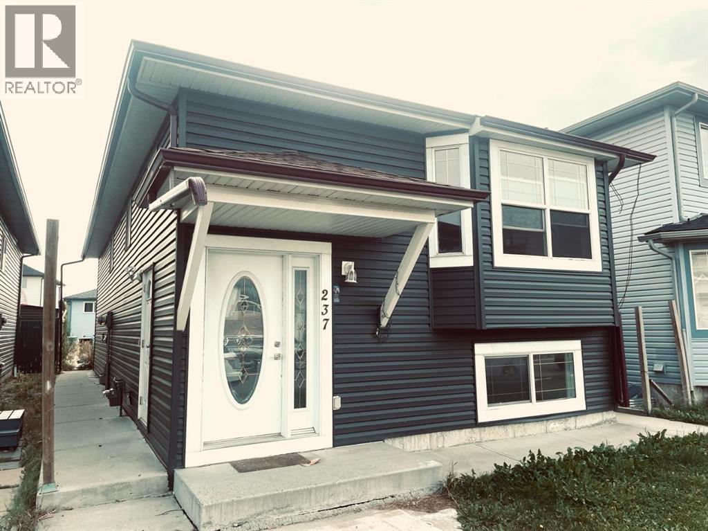 237 Tarawood Close NE, Calgary, AB T3J 4Y9