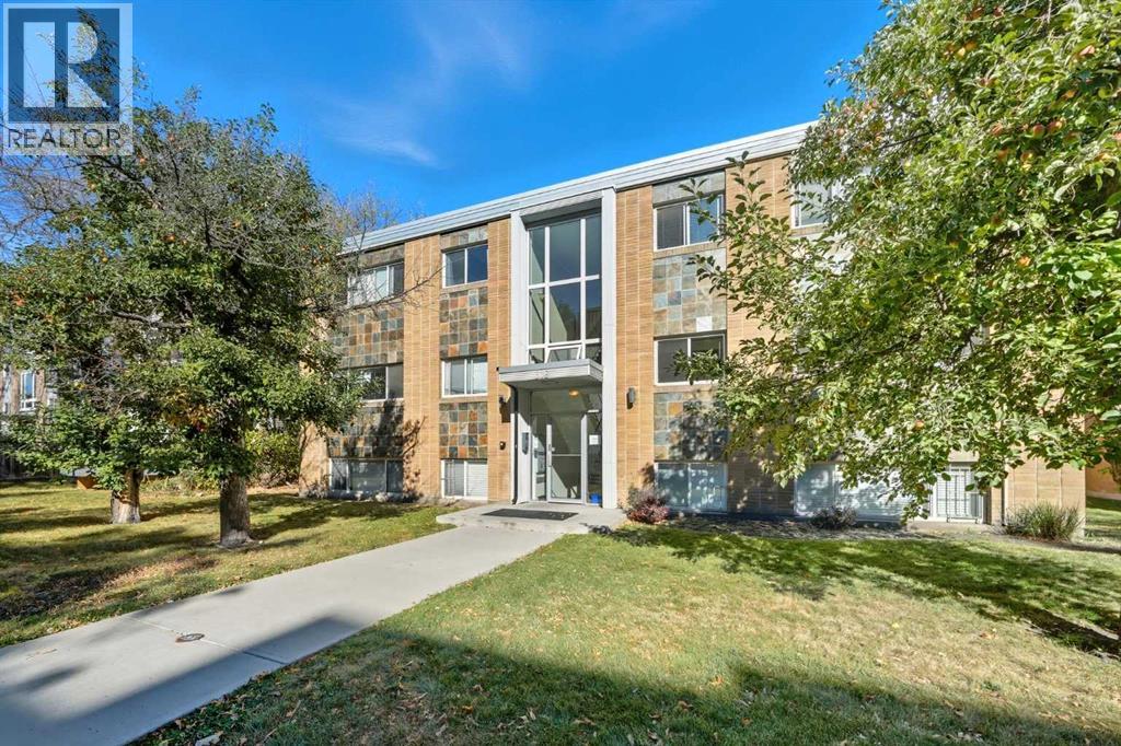 316 22 Avenue Sw Unit 17, Calgary, AB T2S 0H4