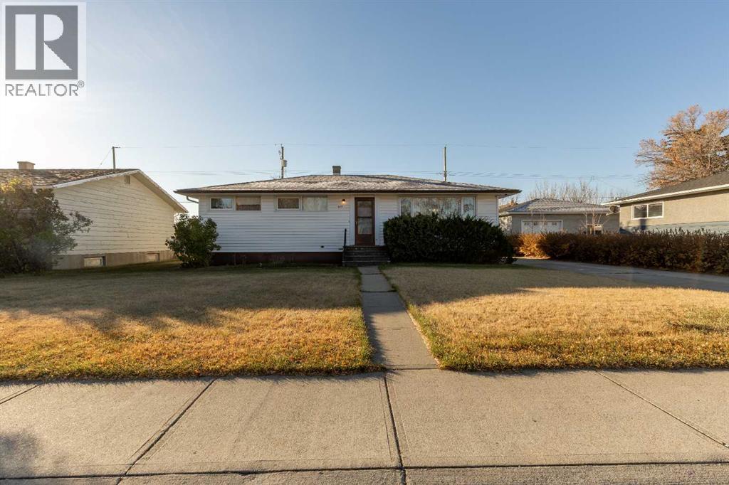 27 Street Unit 452, Fort Macleod, AB T0L 0Z0