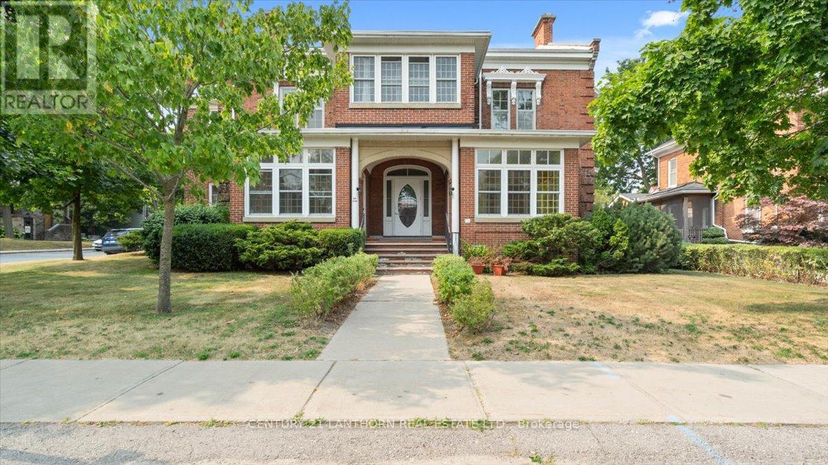 35 King St, Prince Edward County Picton Ward, ON K0K 2T0