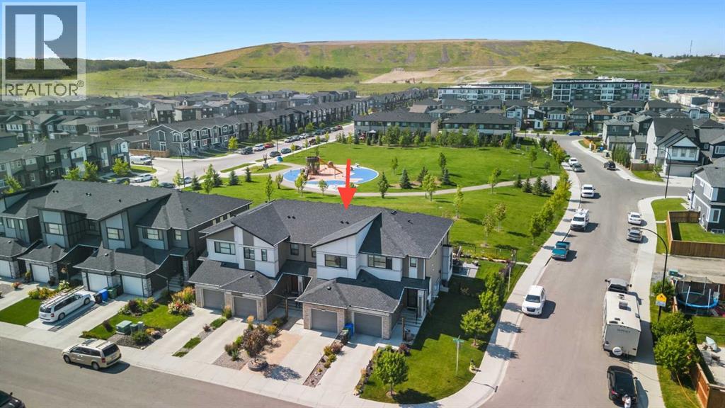 37 Wolf Creek Mnr SE, Calgary, AB T2X 3Z8