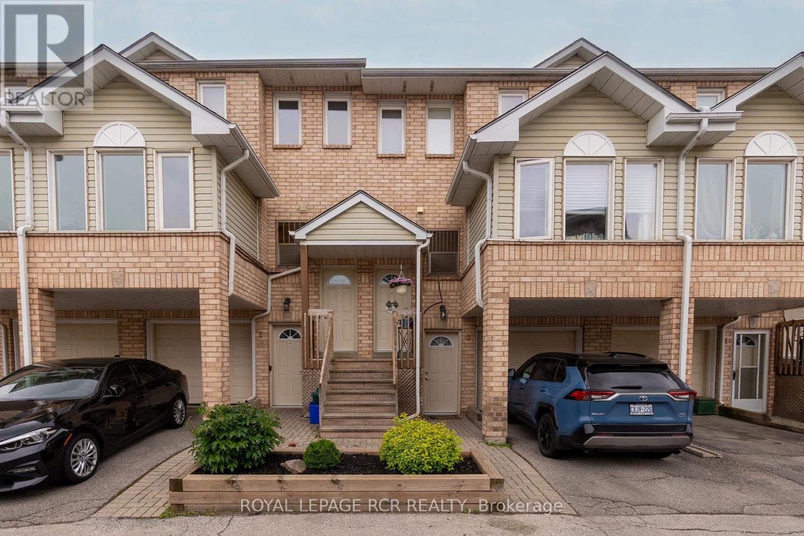 3 Robert Ln #a, Halton Hills, ON L7G 5L9