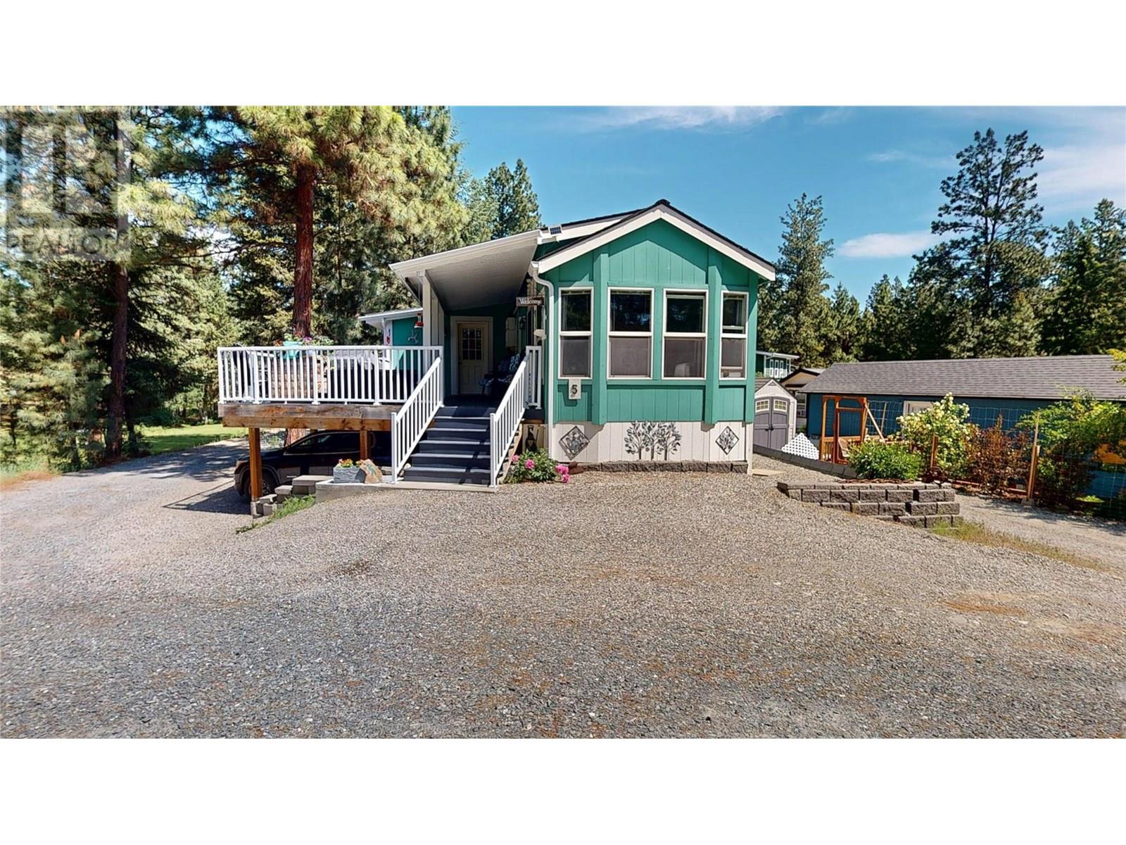 3320 Theatre Road N Unit 5, Cranbrook, BC V1C 7B8