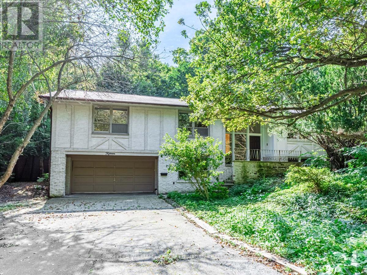 15 York Valley Cres, Toronto, ON M2P 1A8