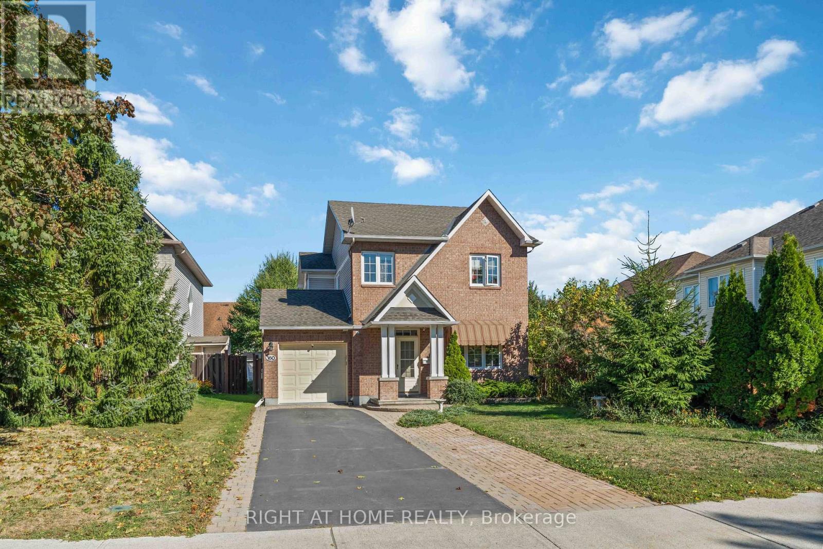 160 Grassy Plains Dr, Ottawa, ON K2M 2S1
