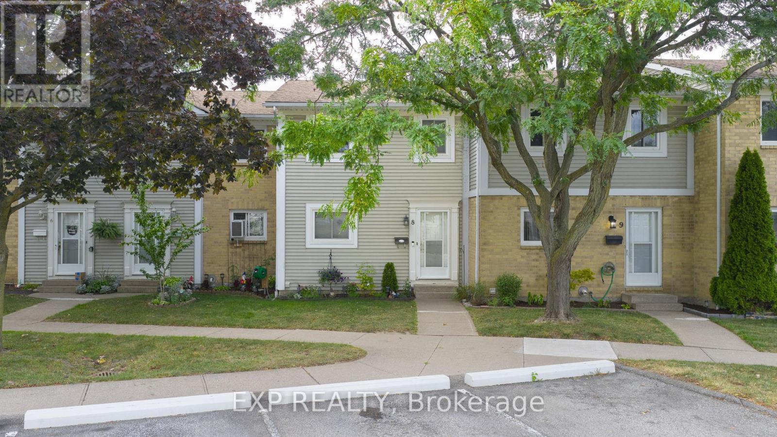 8 38 Elma St, St. Catharines, ON L2N 6Z3