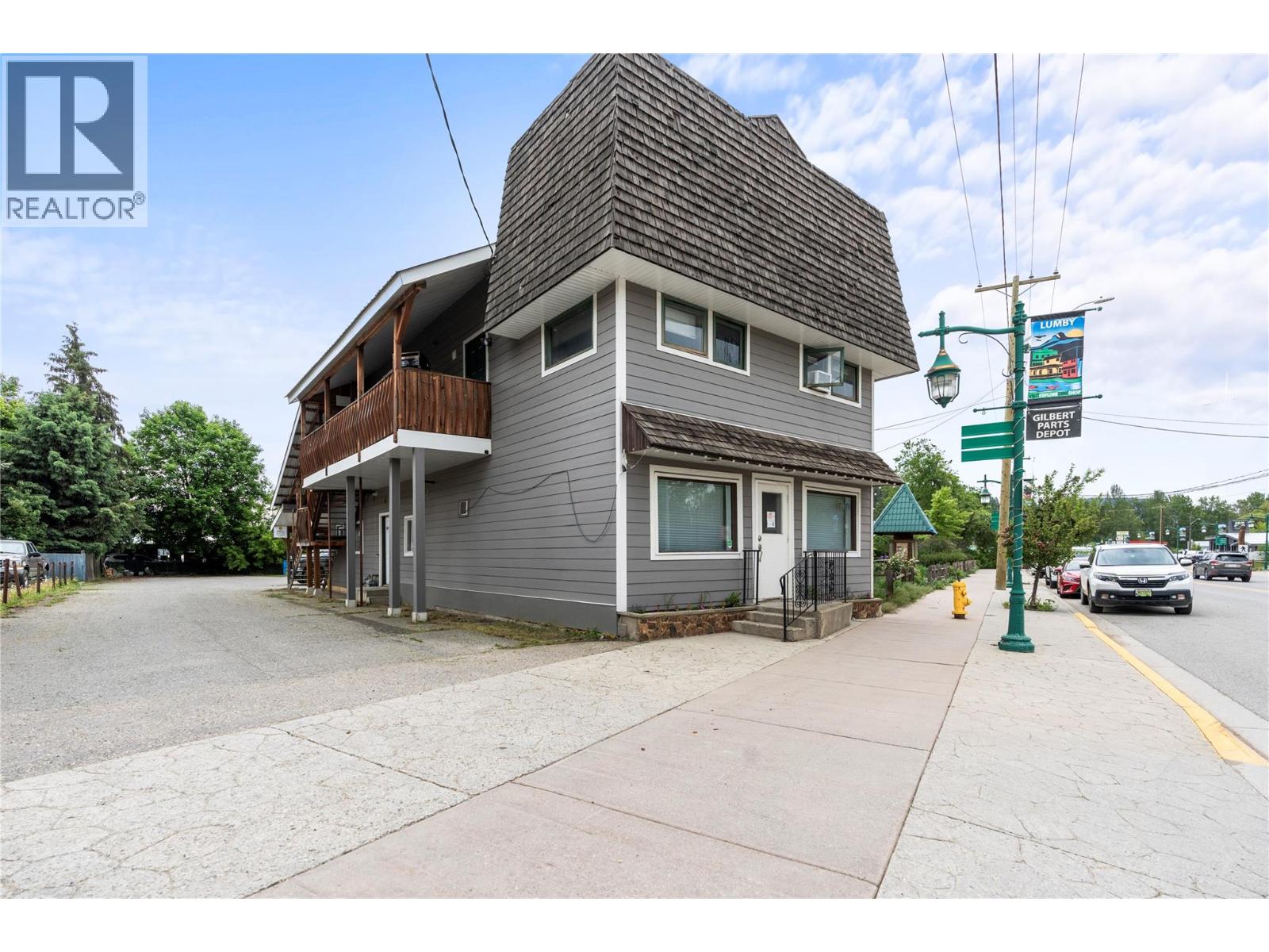 1961 Vernon St, Lumby, BC V0E 2G0
