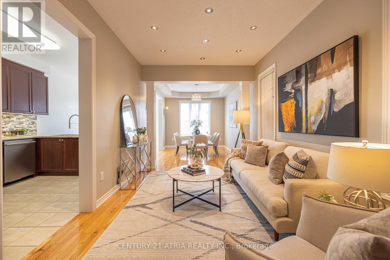 23 Staglin Ct, Markham, ON L6C 0K8