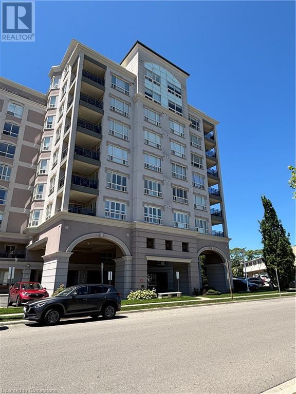 4000 Creekside Drive Unit 203, Hamilton, ON L9H 7S8