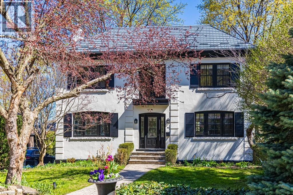 34 Amelia St, Hamilton, ON L8P 2V4