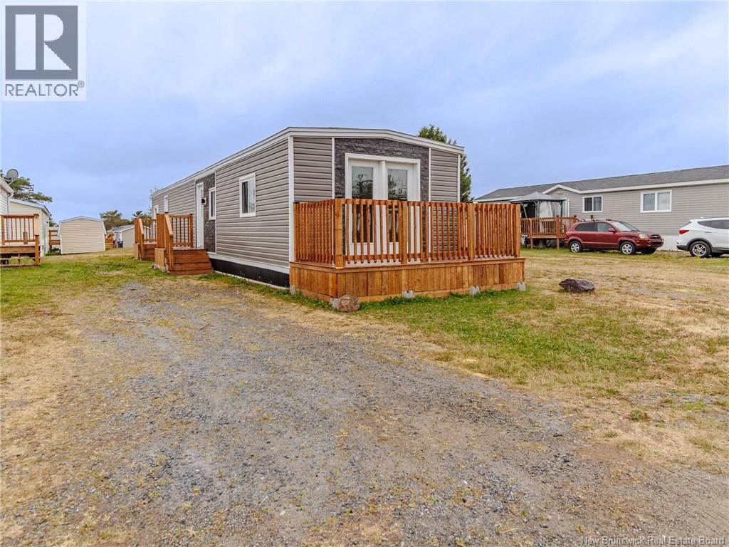 5 Falls Dr, Saint John, NB E2N 1N9