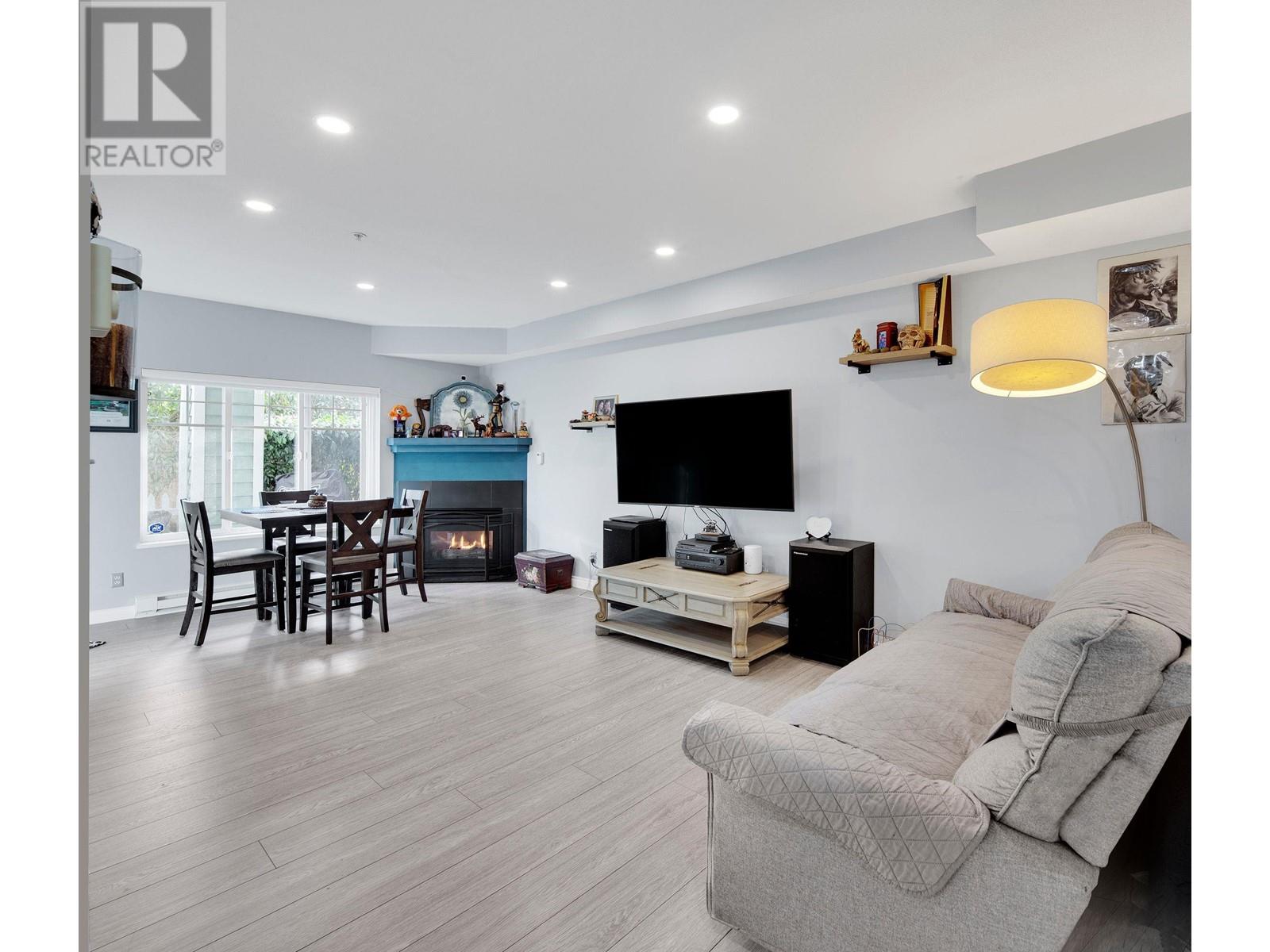 123 Seventh Street Unit 8, New Westminster, BC V3L 1W2