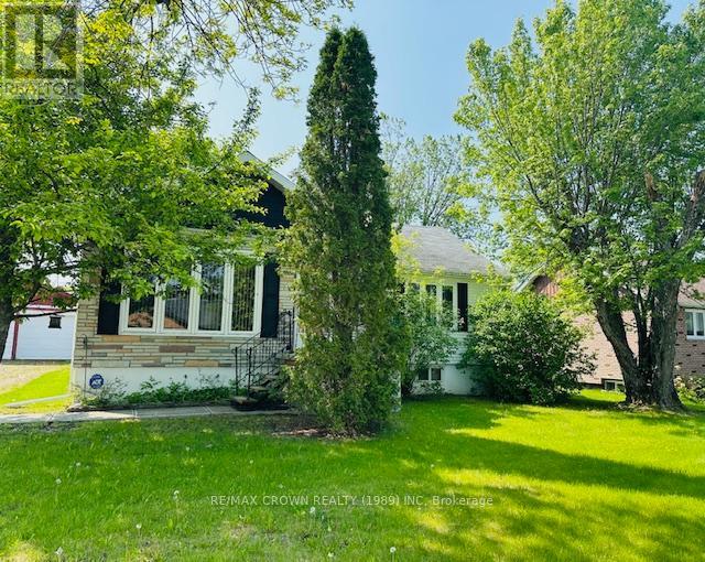 15 Poplar Cres, Kapuskasing, ON P5N 1Y1