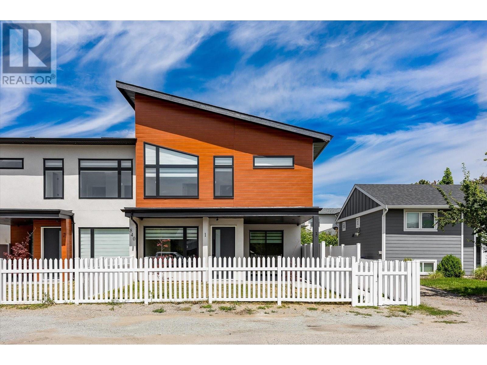 840 Grenfell Avenue Unit 1, Kelowna, BC V1Y 5J4