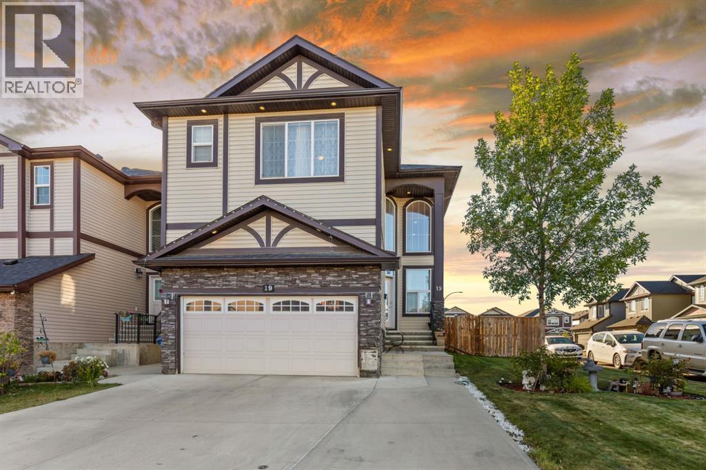 19 Saddlelake Vw NE, Calgary, AB T3J 0R6