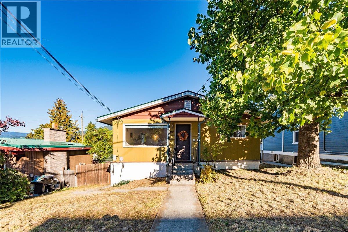409 Richards St, Nelson, BC V1L 5J9