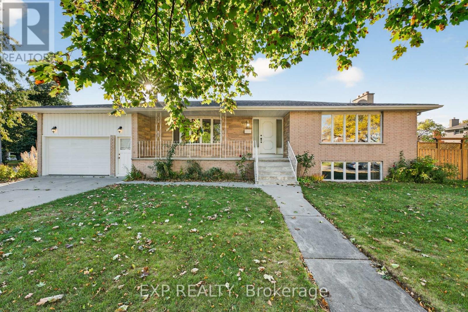 147 Inverness Cres, Kingston, ON K7M 6G9
