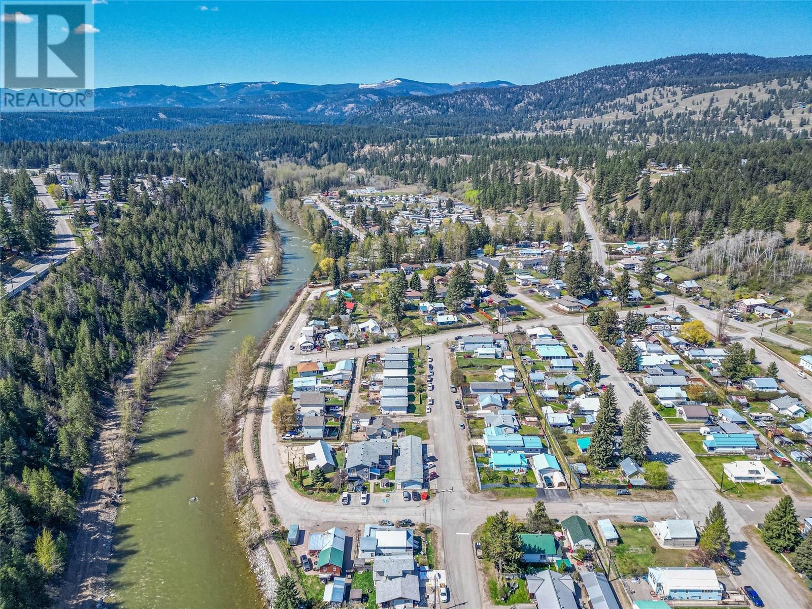 283 Lachine Ave, Princeton, BC V0X 1W0
