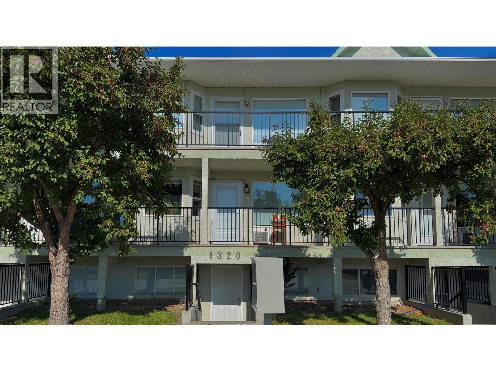 1320 Selkirk Avenue Unit 4, Kamloops, BC V2B 1V7