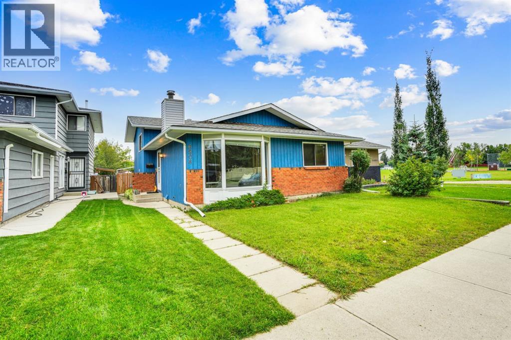 6908 Coach Hill Rd SW, Calgary, AB T3H 1B9