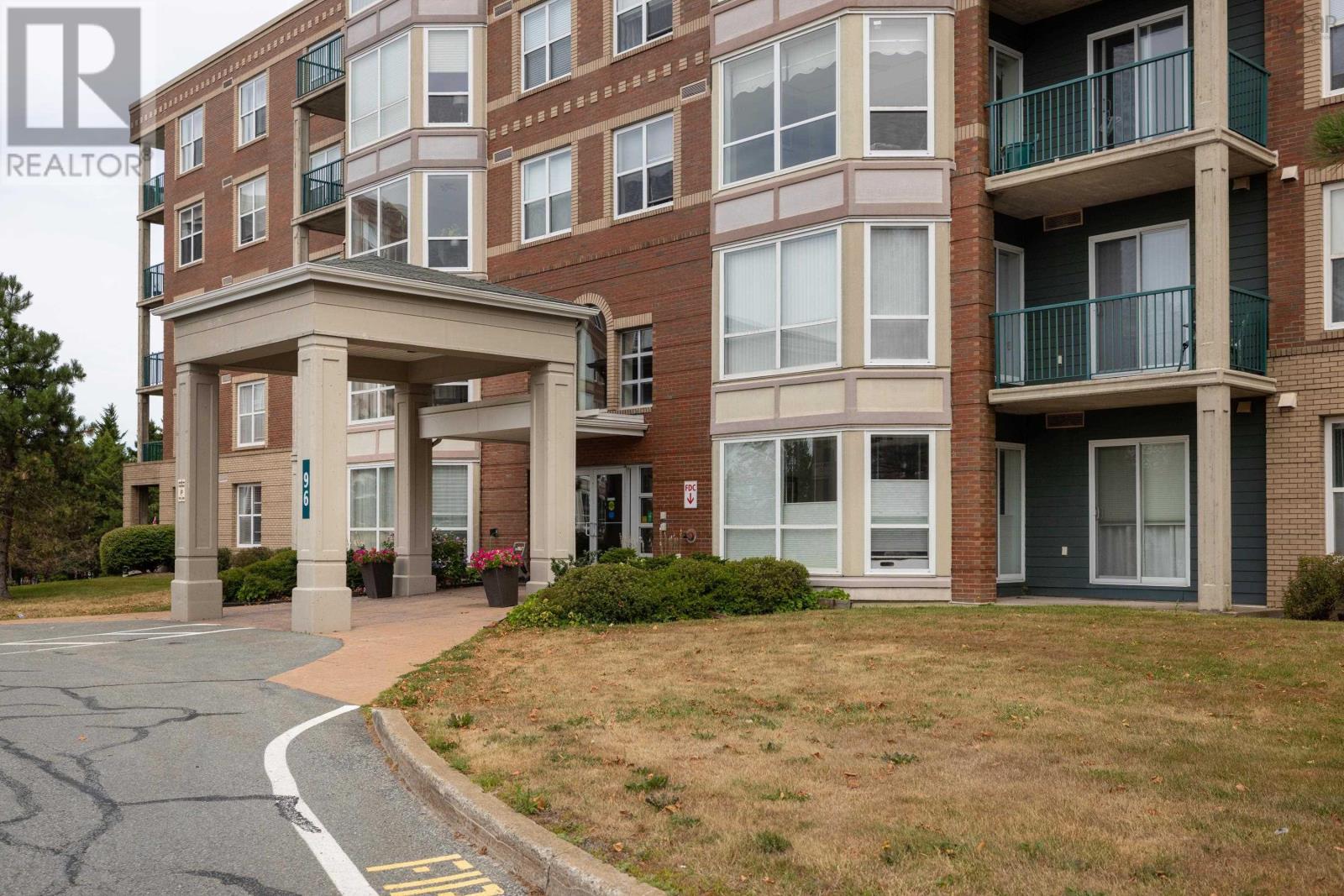 405-96 Regency Park Dr, Halifax, NS B3S 1S5
