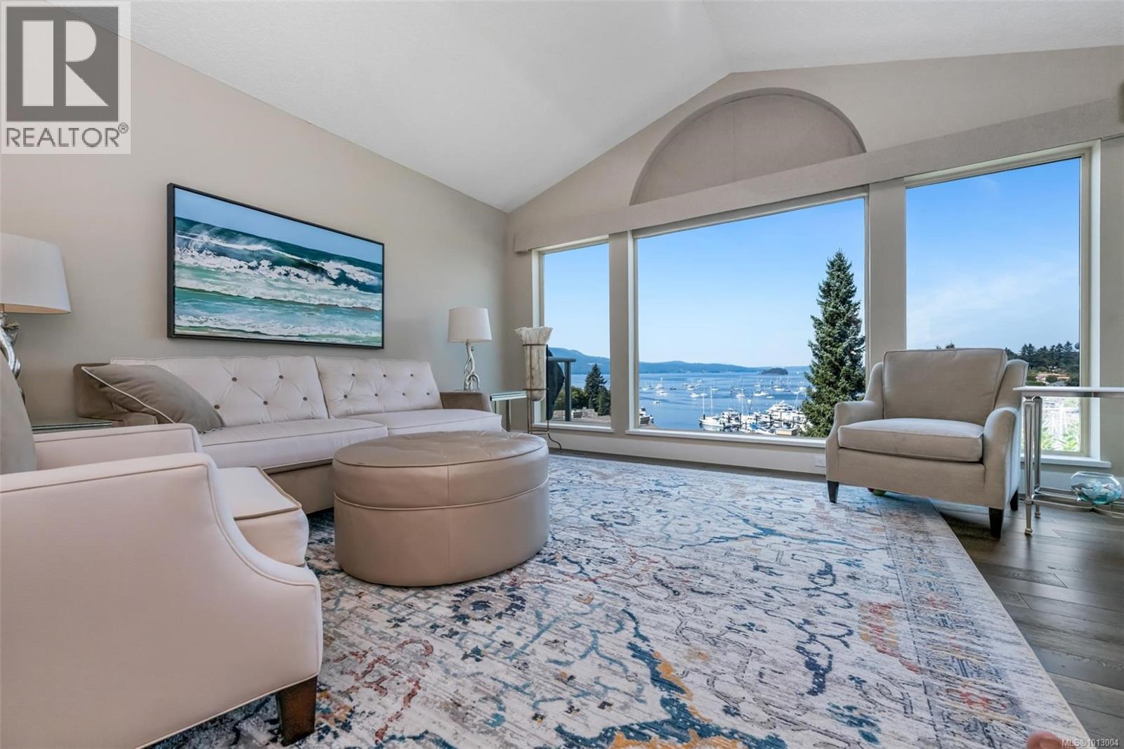 6880 Wallace Dr Unit 720 Dr, Central Saanich, BC V8M 1N8