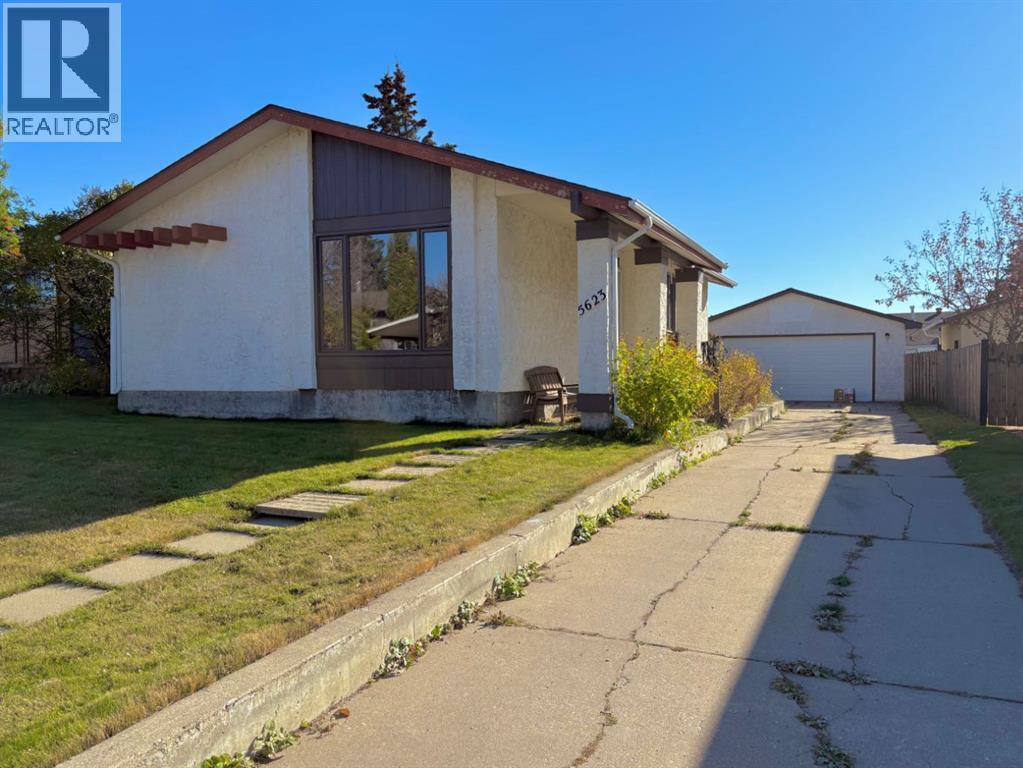 55 Avenue Unit 5623, Rocky Mountain House, AB T4T 1H6