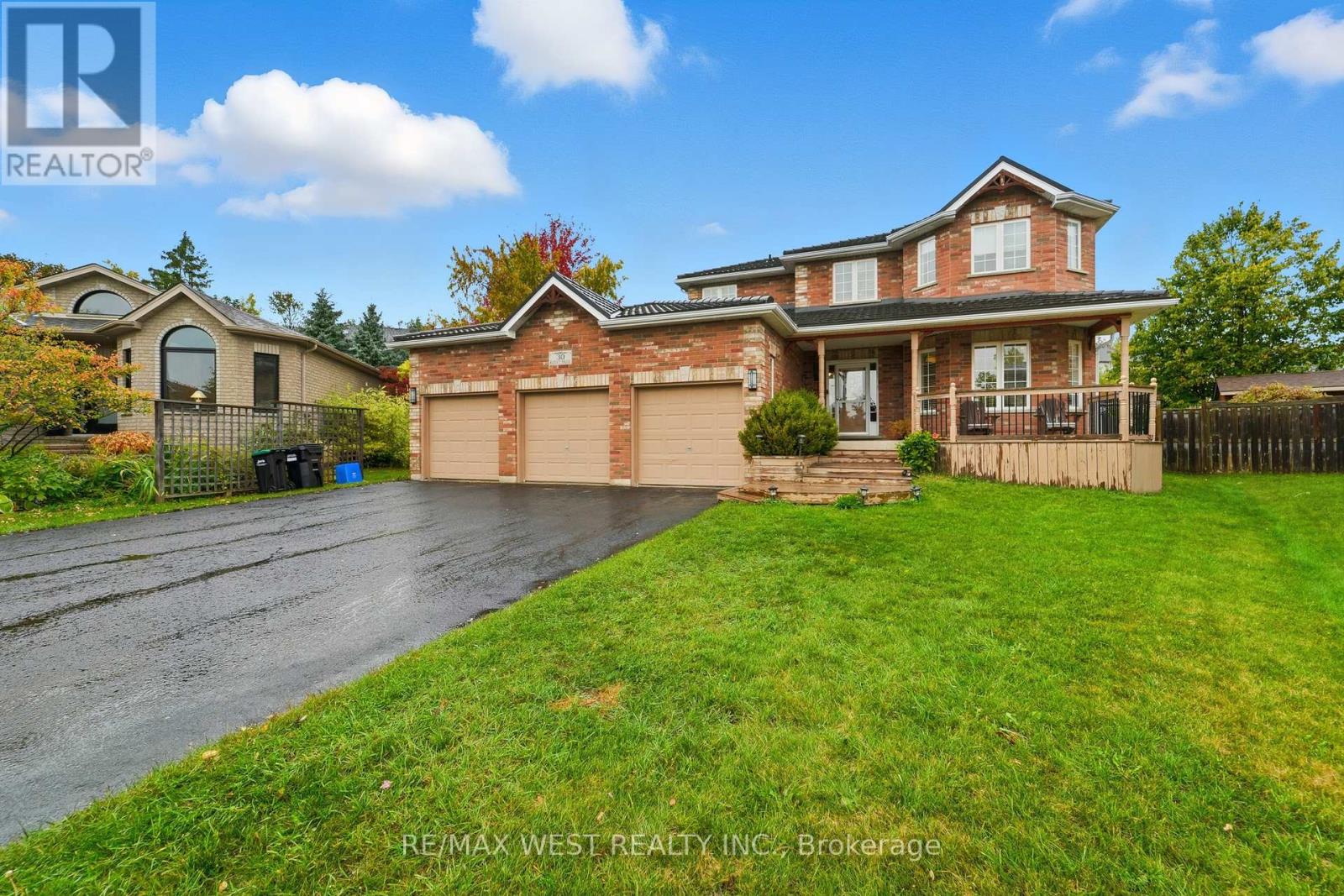 30 Ruffet Dr, Barrie, ON L4N 0P1