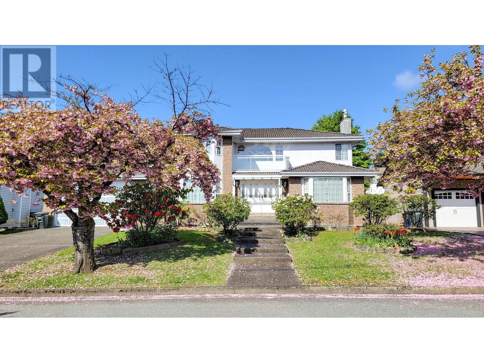 2931 Phillips Ave, Burnaby, BC V5A 2W4