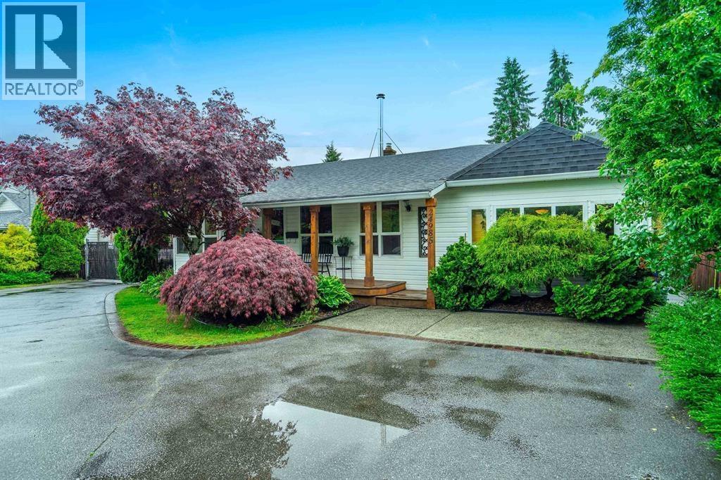 24985 Dewdney Trunk Rd, Maple Ridge, BC V4R 1X4