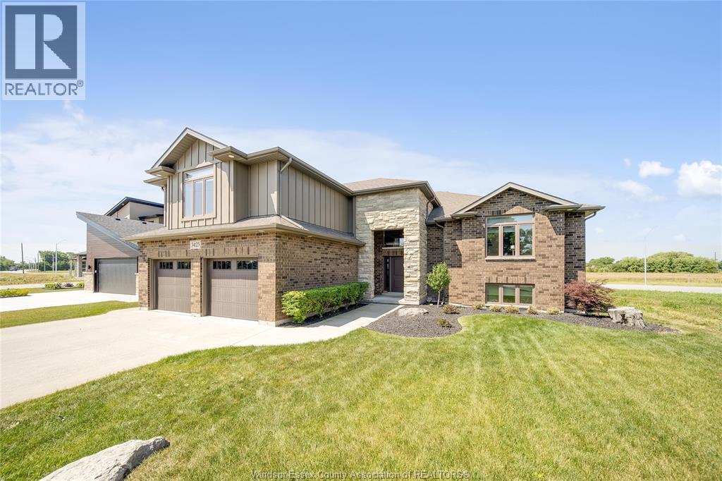 3425 11th Concession Rd, Maidstone, ON N0R 1K0